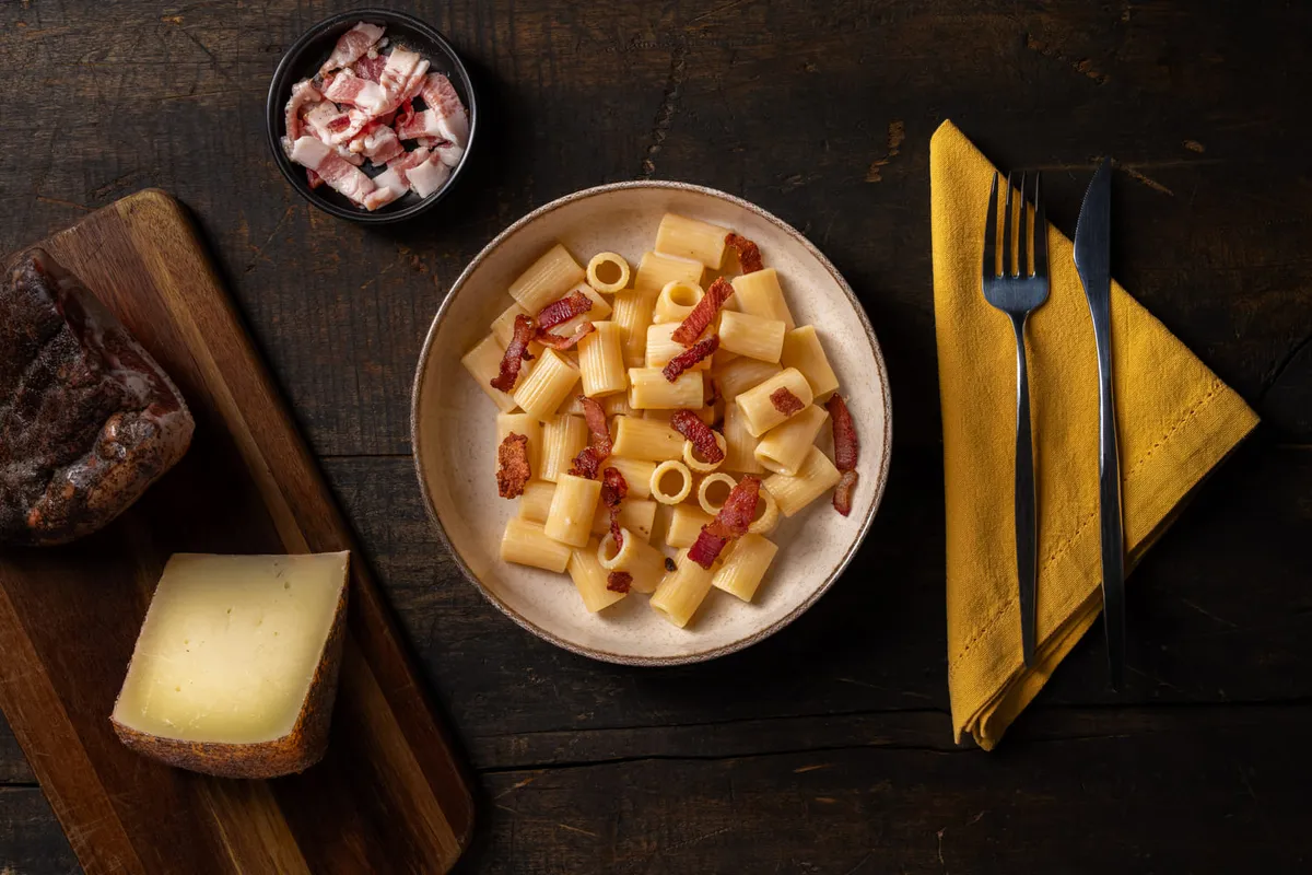 Mezze maniche alla Gricia