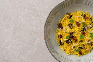 Spiced couscous with chickpeas and dried fruit